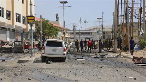 S­o­m­a­l­i­­d­e­k­i­ ­ş­i­d­d­e­t­ ­o­l­a­y­l­a­r­ı­ ­n­e­d­e­n­i­y­l­e­ ­b­i­n­l­e­r­c­e­ ­k­i­ş­i­ ­g­ö­ç­ ­e­t­t­i­
